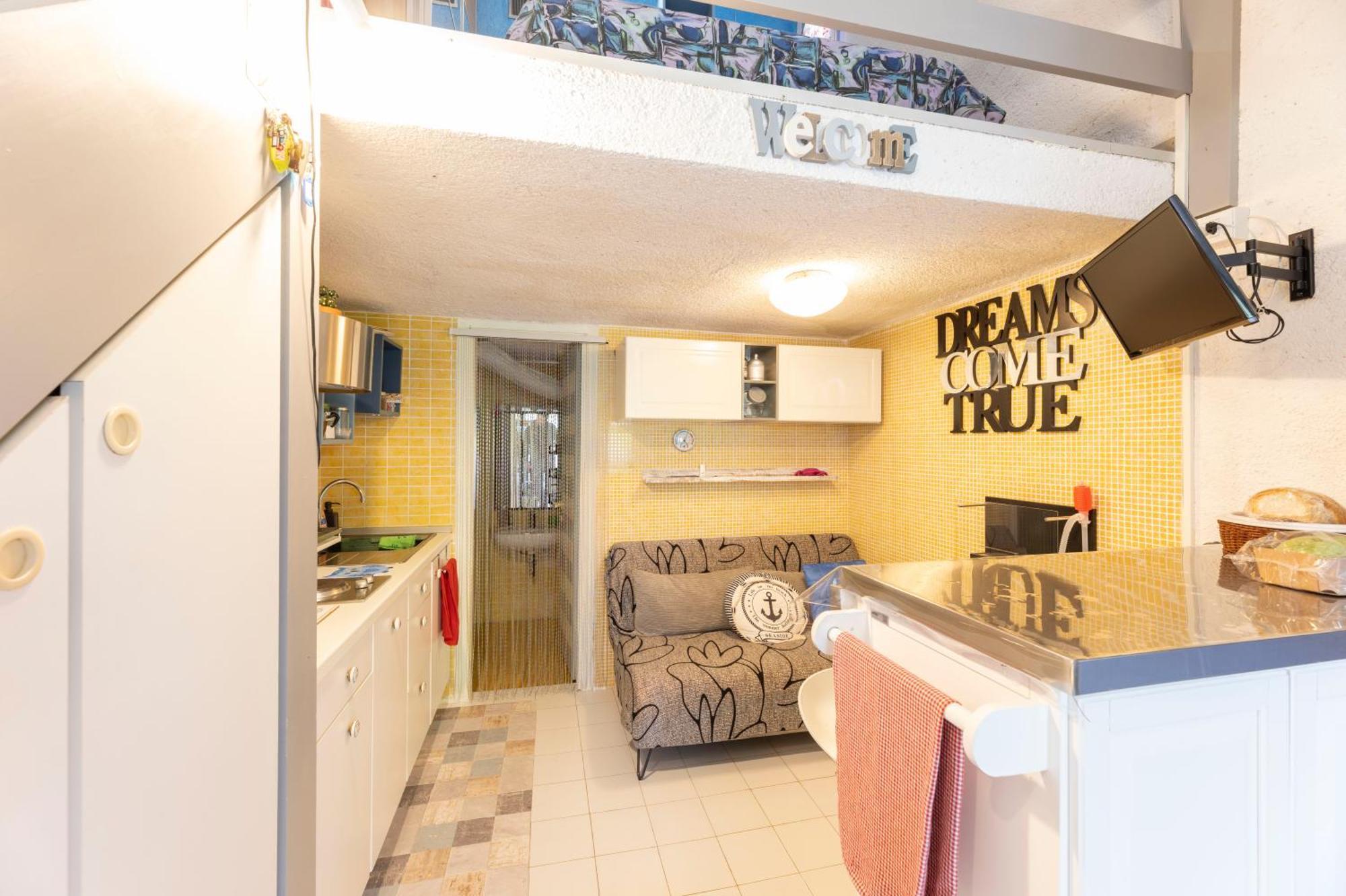 I Chioppi 4 - Goelba Apartment Capoliveri  Bagian luar foto