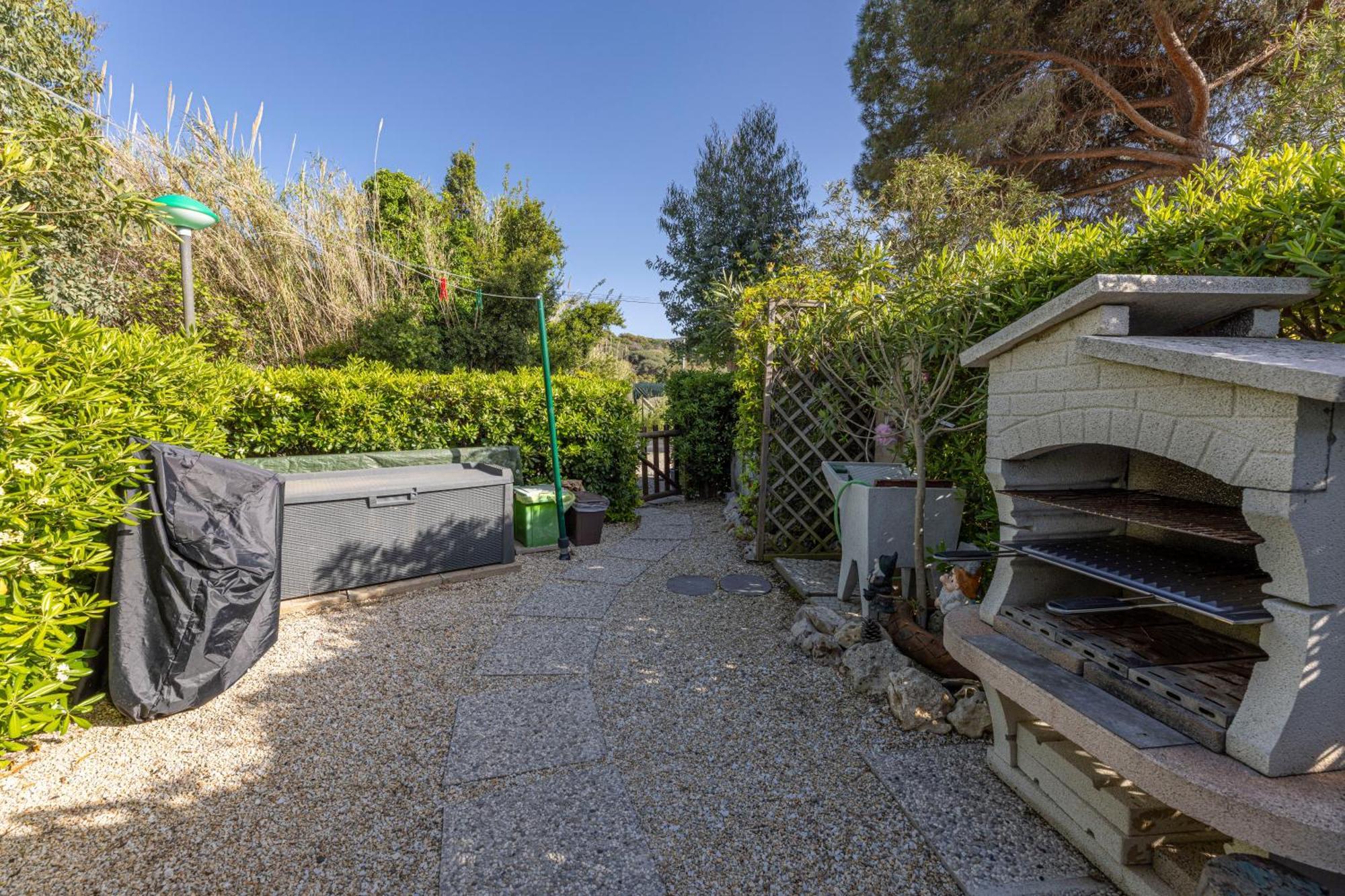 I Chioppi 4 - Goelba Apartment Capoliveri  Bagian luar foto